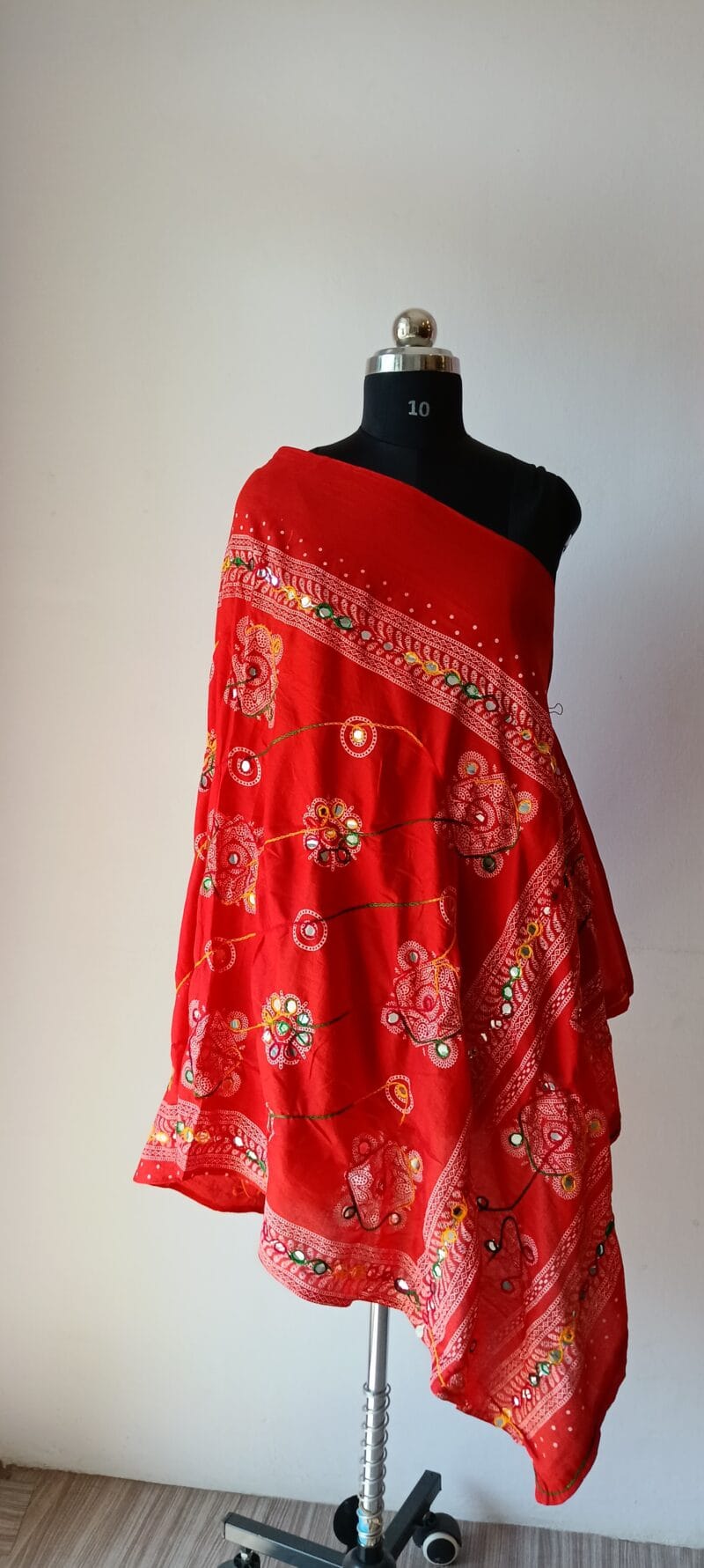 MULTICOLOURS BANDHANI SHAWLS - Image 2